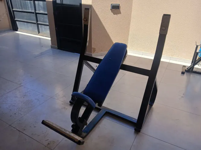 Supino inclinado profissional