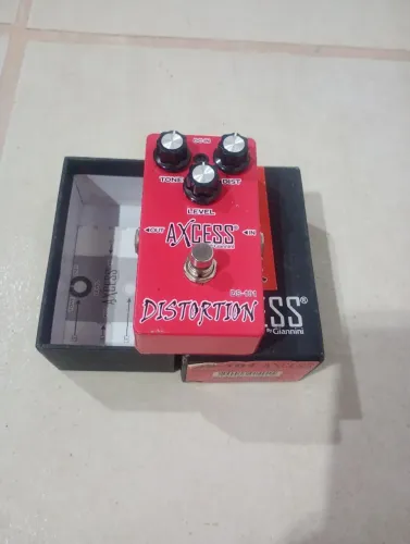 Pedal axcess Distortion para guitarra 