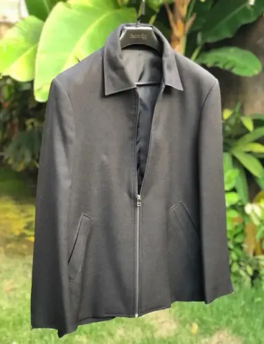 Blaser Preto Poliéster TAM G zíper frontal 