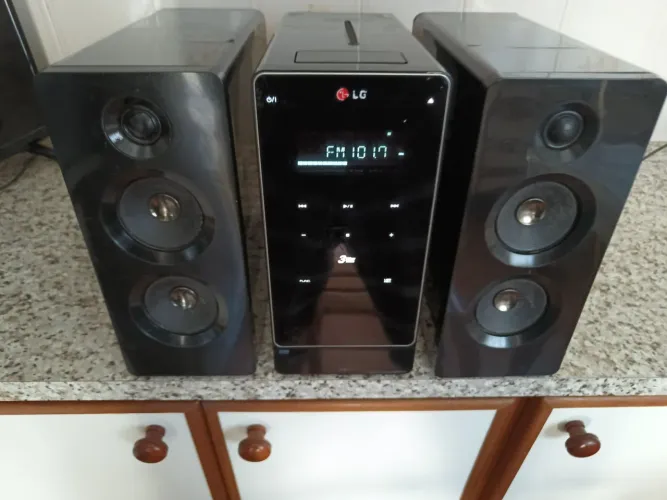 Mini system LG mod.cm2730 com bluetooth