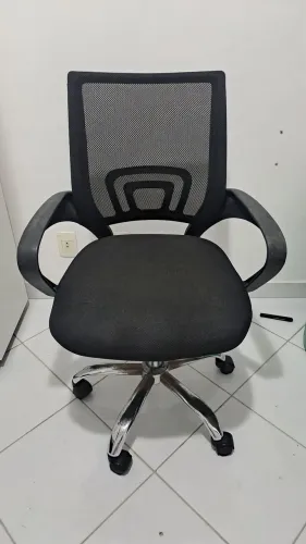 Cadeiras escritório em bom estado