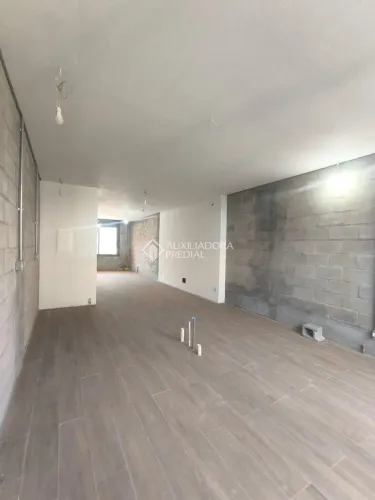 Casa comercial no bairro São Geraldo