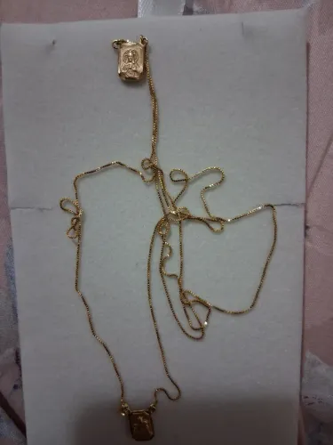 Escapulario ouro 18