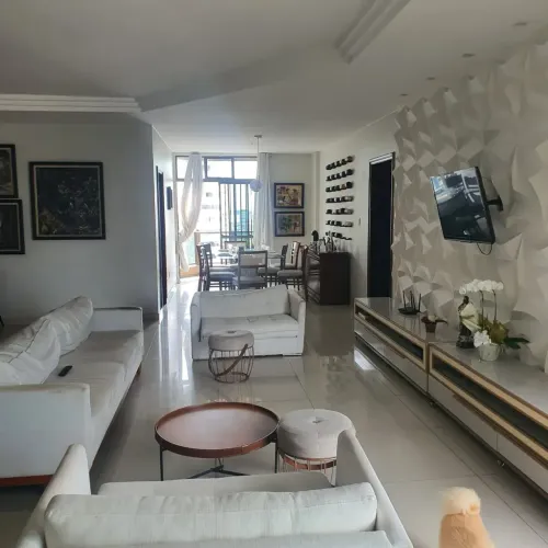 APARTAMENTO À VENDA NO DELTA GARDEN | 270M² | 4 SUÍTES | 2 VAGAS | NAZARÉ