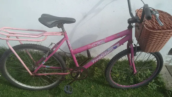 Vendo bicicleta aro 26 tratar Sergio *