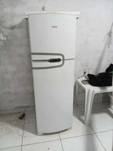 Geladeira Consul CRM43NB