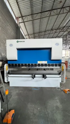 Dobradeira Hidráulica CN, 3200x160 Ton