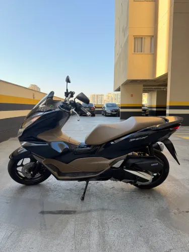 VENDO OU TROCO HONDA PCX DLX 2025 ! MAIS NOVA DA OLX 