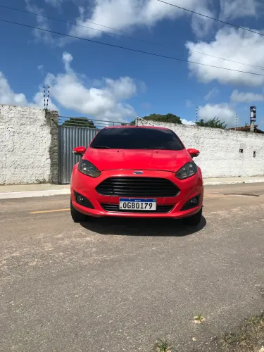 Ford Fiesta 1.6 16V Flex Aut. 5P 2014