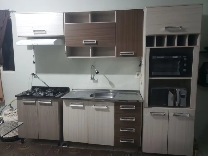 Conjunto de cozinha compacta
