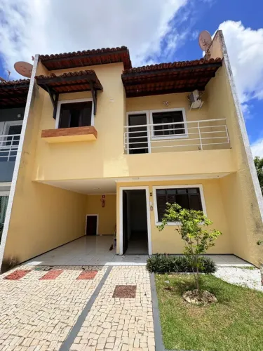 CASA DE CONDOMINIO NA SAPIRANGA