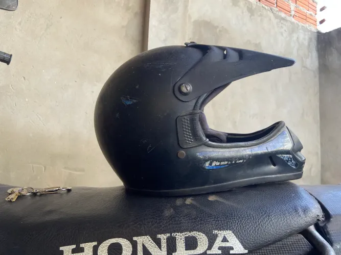 Vendo capacete Cross taurus 