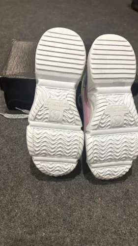 Tenis Carmen Steffens nunca usado
