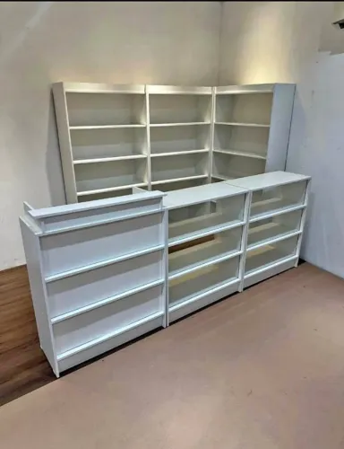 Prateleiras e balcões  - Moveis modulados sob encomenda 
