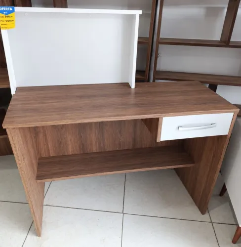 Balcão semi novo