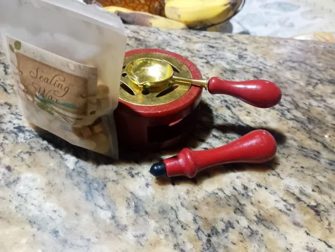 Kit forninho aquecedor de lacre + cabo + colher + saquinho de cera cheio