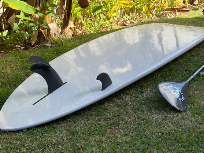 Stand Up Hawaii Paddle com remo de carbono