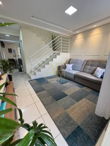 Casa/ Sobrado à venda: 3 dorm e área de churrasqueira no Jardim Botânico/SJ