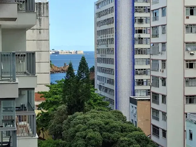 Apartamento Nilo Peçanha segunda quadra praia com 2 dormitórios à venda, 70 m² por R$ 490.