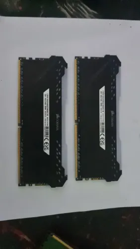 Memória Ram 2x8 frequência 3600MHZ (corsair)