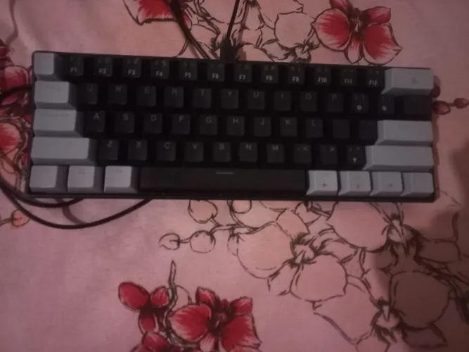 TECLADO 60% RGB