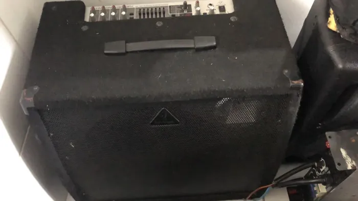 Cubo de teclado Behringer fx3.000
