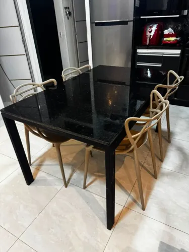 MESA GRANITO + 6 CADEIRAS ALLEGRA