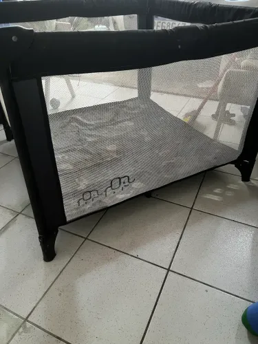 Cercadinho para bb. Valor $ 150