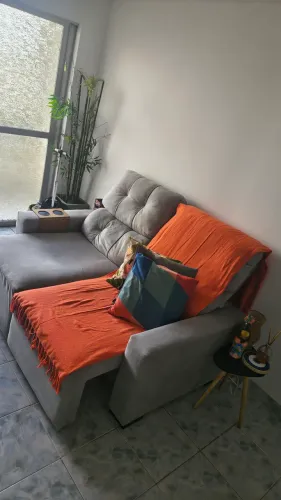 Sofá retratil 02 lugares cinza semi-novo