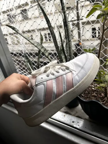 Tênis adidas breaknet 2.0