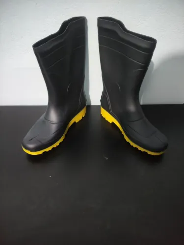 Bota de borracha - Galocha - Pega Forte grendene sola amarela 39
