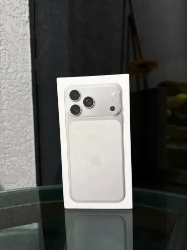 IPHONE 17 PRO MAX SILVER