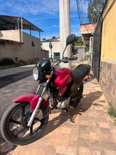 Vendo Factor 125 2011. 
