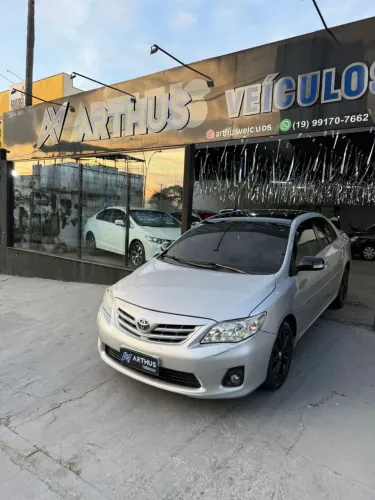 Toyota Corolla Altis 2.0 Flex 16V Aut. 2014