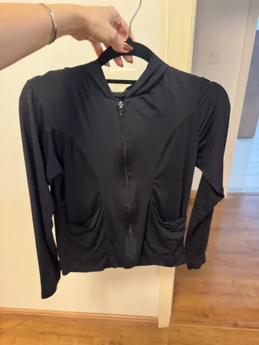 Lote com 6 peças de roupa - todas na descrição