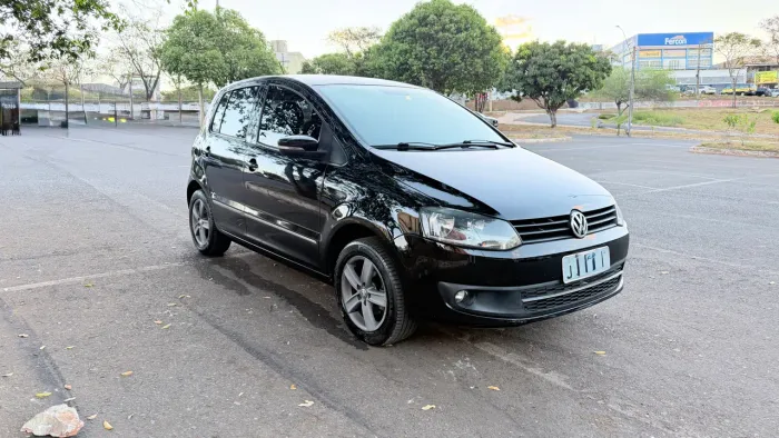 Volkswagen Fox 1.0 MI Total Flex 8V 5P 2012