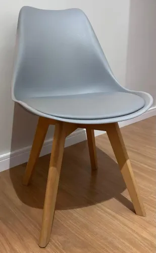 Cadeira Eames