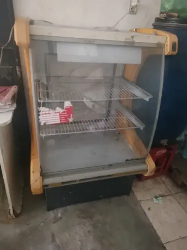 Balcão expositor natural