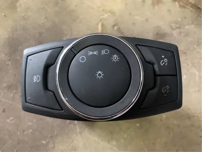 Chave De Farol (dg9t13d061bew) Ford Fusion 2017 / 2019