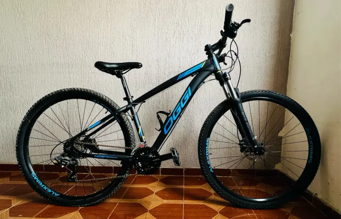 Bicicleta MTB Oggi Hacker Sport 21V Aro 29 - Shimano