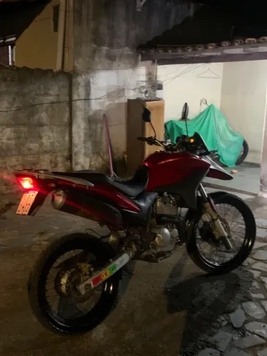 Vendo xre 2012