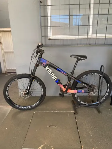 Vendo bicicleta VikingX Tuff X-25 pneu aro 26
