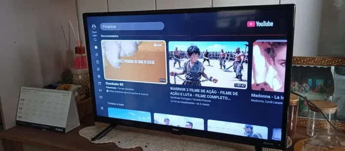 Vendo essa tv da marca Philco de 29 polegadas SMART completa
