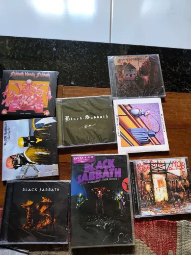 Black friday sabath!!!Cds + dvds black sabath coletanea (lacrados)