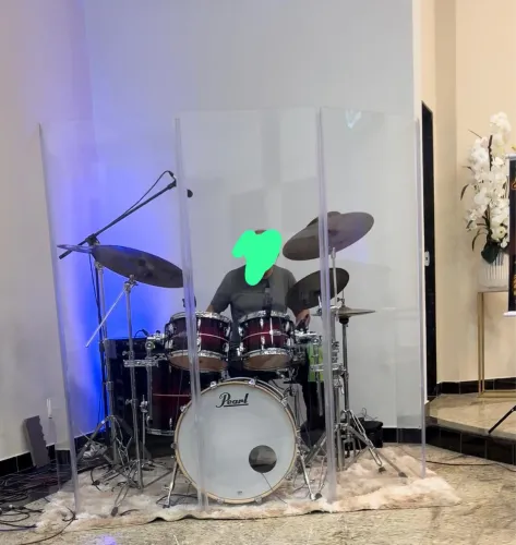 Aquário em acrílico para bateria