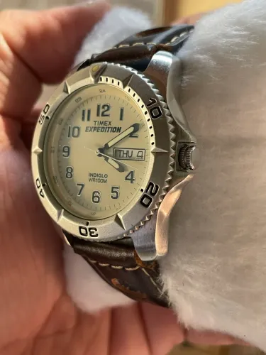 Relogio timex expedition indiglo 