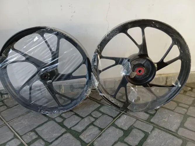 Vendo rodas de liga leve novas 700 