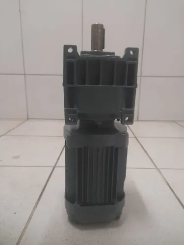 Vendo motorredutor  R07 DRN63MP4