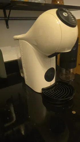 Cafeteira Dolce Gusto Genio S e Aeroccino black decker