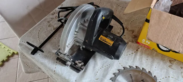 Serra circular SC-1100 Hammer